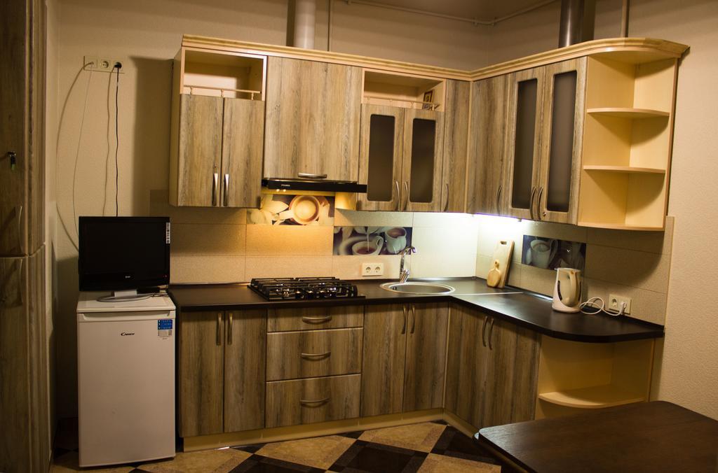 Hostel Q ,15 Хв До Жд Вокзалу Lviv Exteriör bild